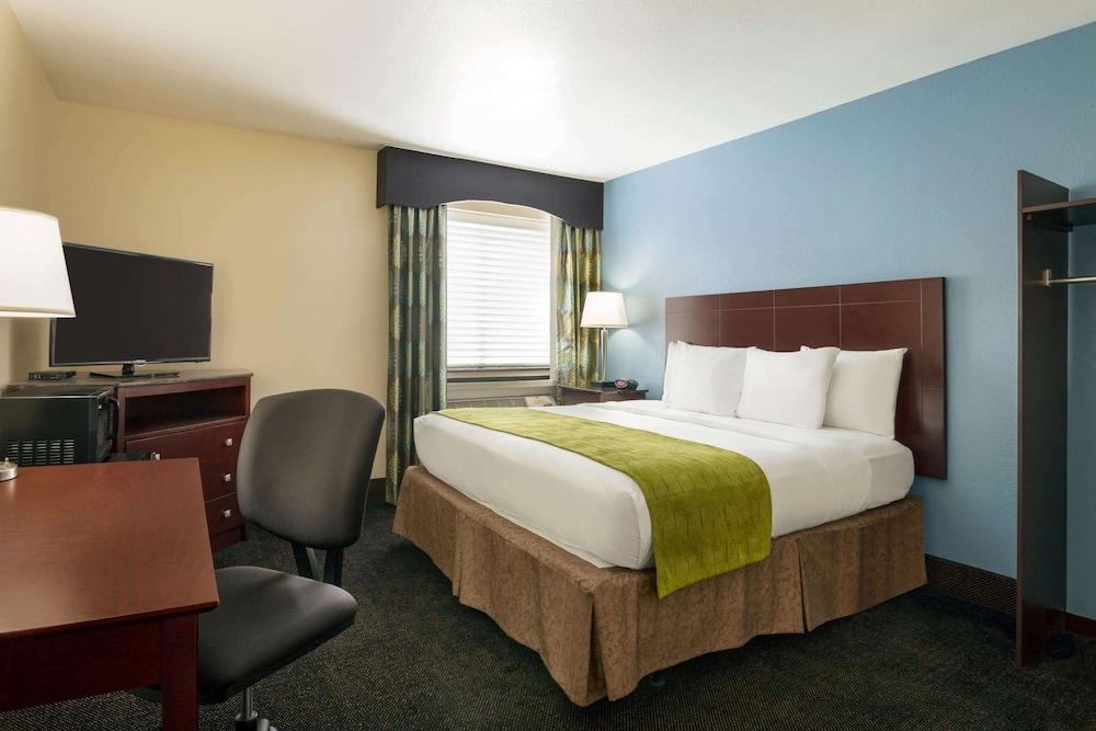 Hotel Luxe 2*