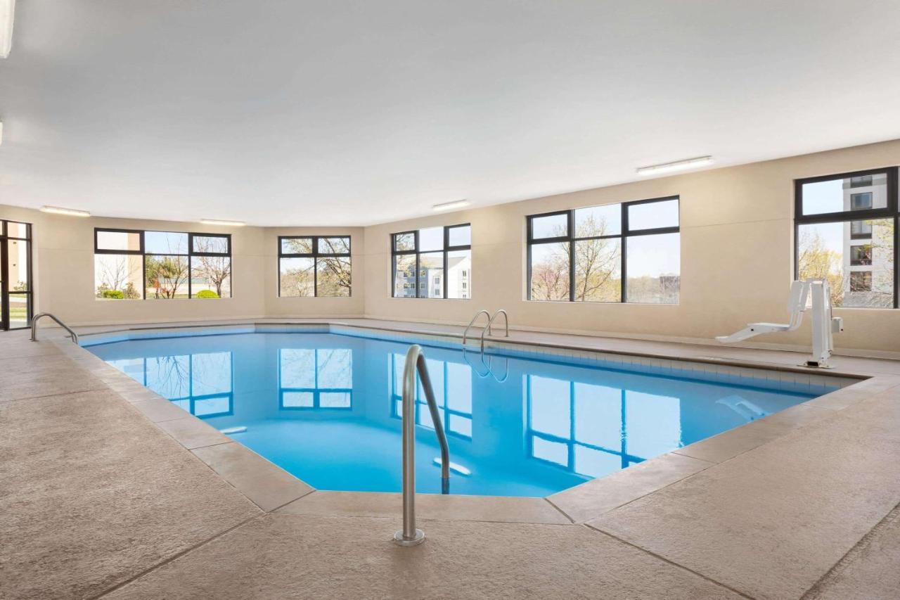 Hotel Luxe 2*